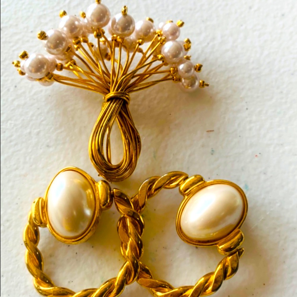 Costume jewelry